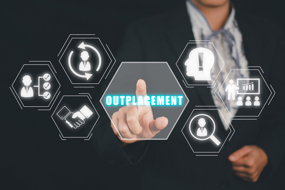Turning Redundancy into Opportunity with INTOO’s Outplacement Support